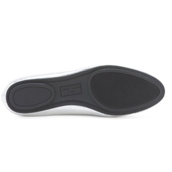 NWT ANNE KLEIN Metallic Finish Silver Luci Flats Bow Accent Shoes - Picture 3 of 11